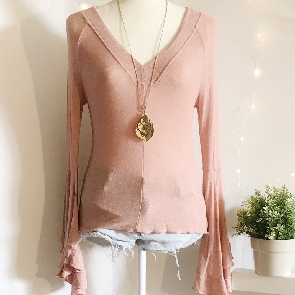 ❄️PD❄️ FP Stretchy So Dramatic Bell Sleeves